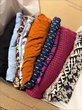 📦 Reseller Mystery Bundle 📦 5 Pound • 11 Pieces • Extra Small/Small • 2 NWT